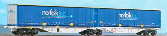 Articulated Container car type Sggmrss 90 of HUPAC loaded with containers<br /><a href='images/pictures/ACME/231628_c.jpg' target='_blank'>Full size image</a>